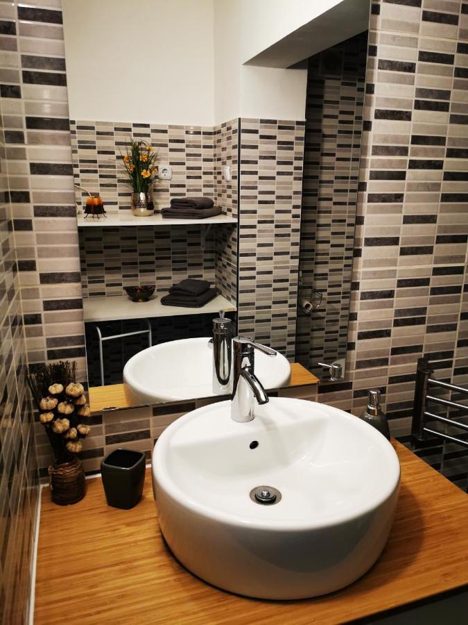 شقة بودابست  في Kst Apartman المظهر الخارجي الصورة